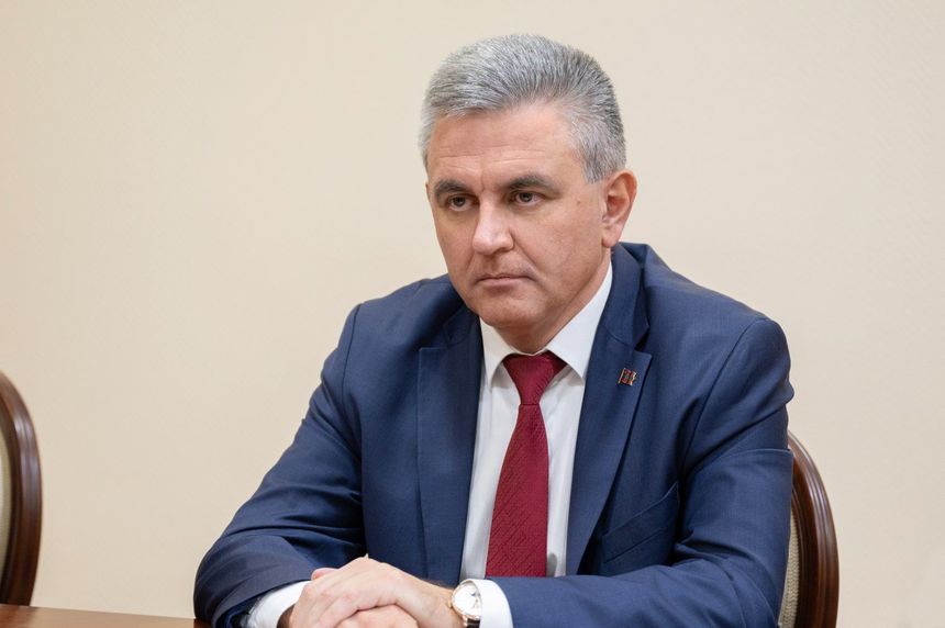 Liderul transnistrean a apărut la televizor ca să dea detalii despre presupusul atentat de la Tiraspol / Mihailo Podoliak, consilierul lui Zelenski: Rusia nu va înceta să destabilizeze situaţia din R. Moldova