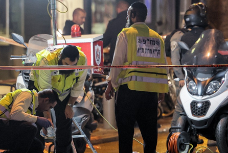 Trei răniţi într-un atac armat pe bulevardul Dizengoff, la Tel Aviv. Autorul, un membru Hamas din Cisiordania, ucis prin împuşcare
