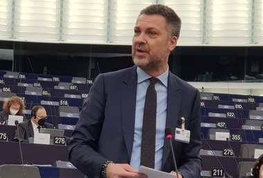 Qatargate. Şeful organizaţiei mondiale a sindicatelor a fost demis din cauza implicării în scandalul de corupţie de la Parlamentul European