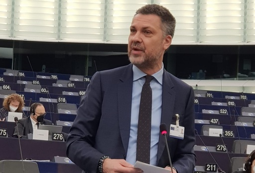 Qatargate. Şeful organizaţiei mondiale a sindicatelor a fost demis din cauza implicării în scandalul de corupţie de la Parlamentul European