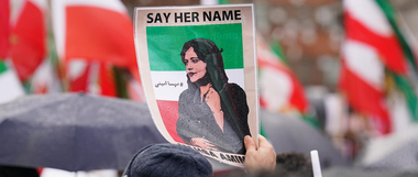 Iranul graţiază 22.000 de persoane care au participat la proteste