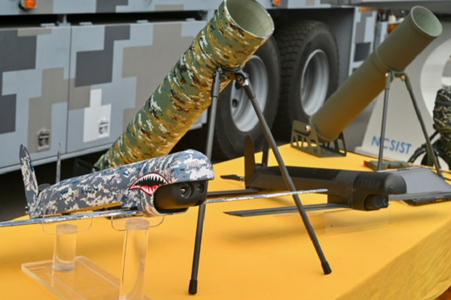 Taiwanul îşi prezintă prima dronă explozivă, ”o grenadă mare care poate zbura”, asemănătoare dronei americane Switchblade 300, folosită în Ucraina împotriva Rusiei