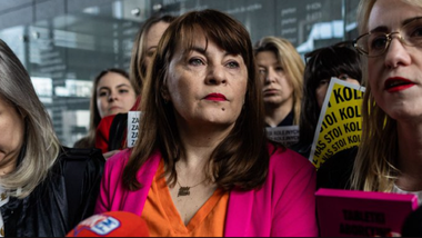 O activistă poloneză, Justyna Wydrzynska, găsită vinovată de asistenţă la avort, condamnată la muncă în folosul comunităţii