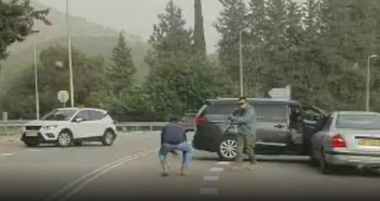 Armata israeliană anunţă că a dejucat un atentat sinucigaş, a ucis în nordul Israelului un suspect care purta o centură explozivă şi acuză mişcarea şiită libaneză Hezbollah