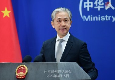 China: Vizita lui Xi Jinping în Rusia are ca scop "să îndemne la pace şi să promoveze discuţiile"/ Unele ţări au dublu standard şi "toarnă gaz peste foc" în Ucraina
