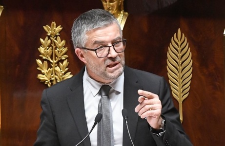 UPDATE - Reforma pensiilor. Opoziţia franceză a depus două moţiuni de cenzură împotriva guvernului lui Emmanuel Macron