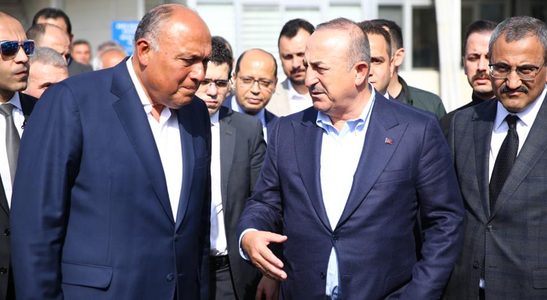 Ministrul turc de Externe Mevlut Cavusoglu, în vizită în Egipt, după zece ani de tensiuni