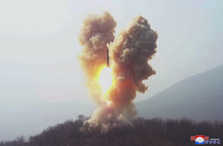 Coreea de Nord trage mai multe rachete de croazieră în Marea Japoniei în penultima zi a exerciţiilor militare sud-coreeano-americane Freedom Shield