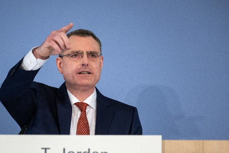 Sistemul bancar elveţian este ”foarte rezistent şi robust”, dă asigurări preşedintele Băncii centrale elveţiene Thomas Jordan