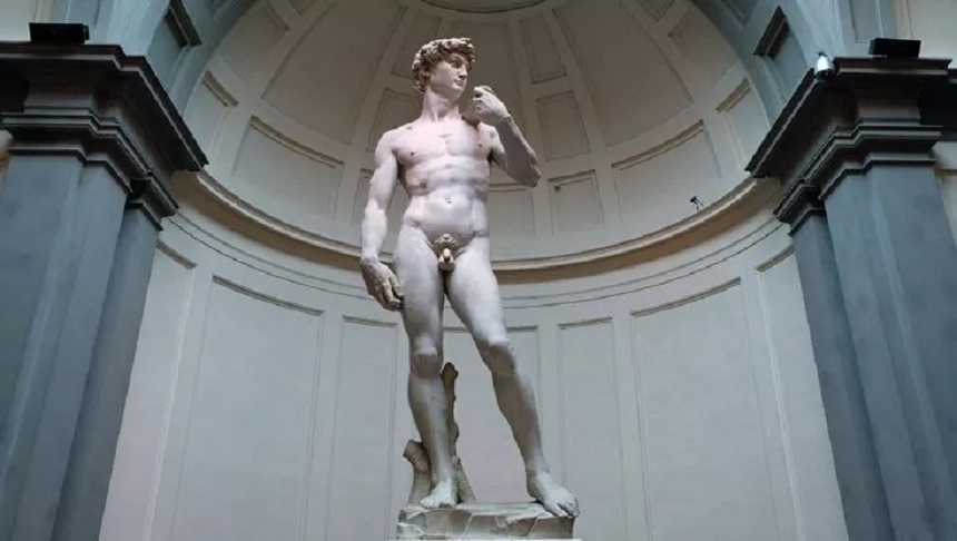 Scandalul de la o şcoală din Florida legat de sculptura David: Invitaţie în Italia pentru părinţi, elevi şi directoarea forţată să demisioneze, ca să vadă personal capodopera lui Michelangelo