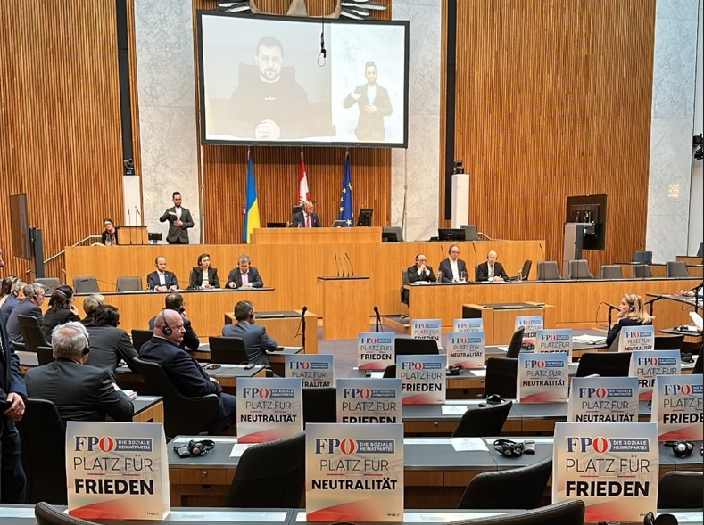 Deputaţii austrieci de extremă dreapta au ieşit din sală în momentul în care Volodimir Zelenski s-a adresat parlamentului de la Viena - VIDEO, FOTO