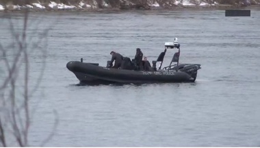 Români morţi în timp ce încercau să treacă ilegal graniţa dintre Canada şi SUA / Poliţia l-a găsit mort şi pe cel de-al doilea copil al familiei / Premierul Trudeau: O tragedie "sfârşietoare"