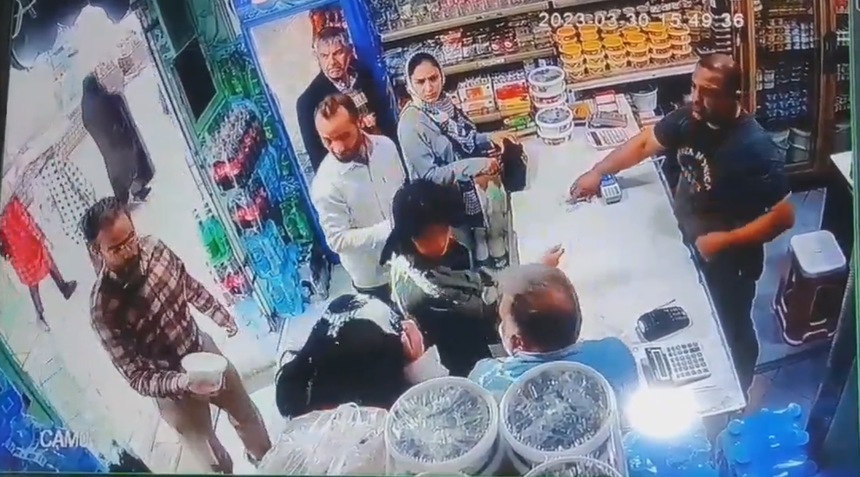 Două femei din Iran, arestate pentru că nu şi-au acoperit părul, după ce un bărbat le-a atacat cu iaurt - VIDEO