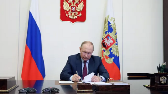 Vladimir Putin înfiinţează prin decret un fond de susţinere a militarilor angajaţi în Războiul din Ucraina