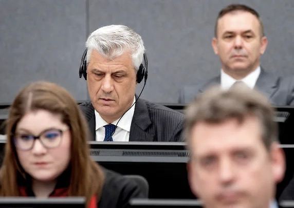 Fostul preşedinte kosovar Hashim Thaci pledează nevinovat pentru crime de război. Procesul său de la Haga ar putea dura ani de zile