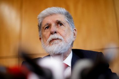 Un emisar al preşedintelui Braziliei s-a întâlnit discret cu Putin la Moscova pentru a discuta despre Ucraina. El a făcut apoi o escală la Paris - presă