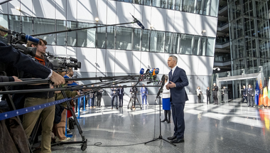 Finlanda aderă la NATO, o cotitură istorică pentru Alianţa Nord-Atlantică