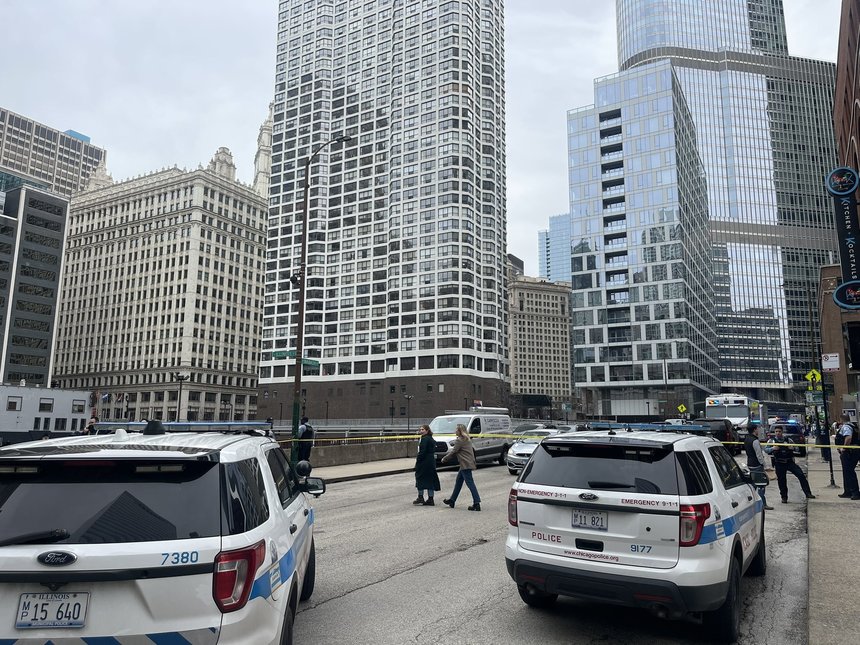 Incident la Trump Tower din Chicago. Trupele SWAT au blocat clădirea în urma unor informaţii că în clădire ar fi o femeie înarmată cu o puşcă - VIDEO