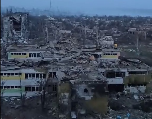 Ruşii şi-au intensificat atacurile asupra a două oraşe-cheie din Ucraina - VIDEO