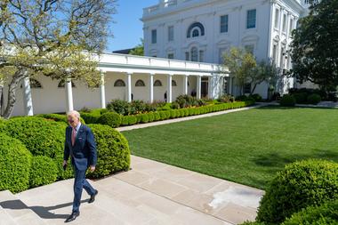 Joe Biden a început o călătorie de patru zile în Irlanda de Nord pentru a marca 25 de ani de pace