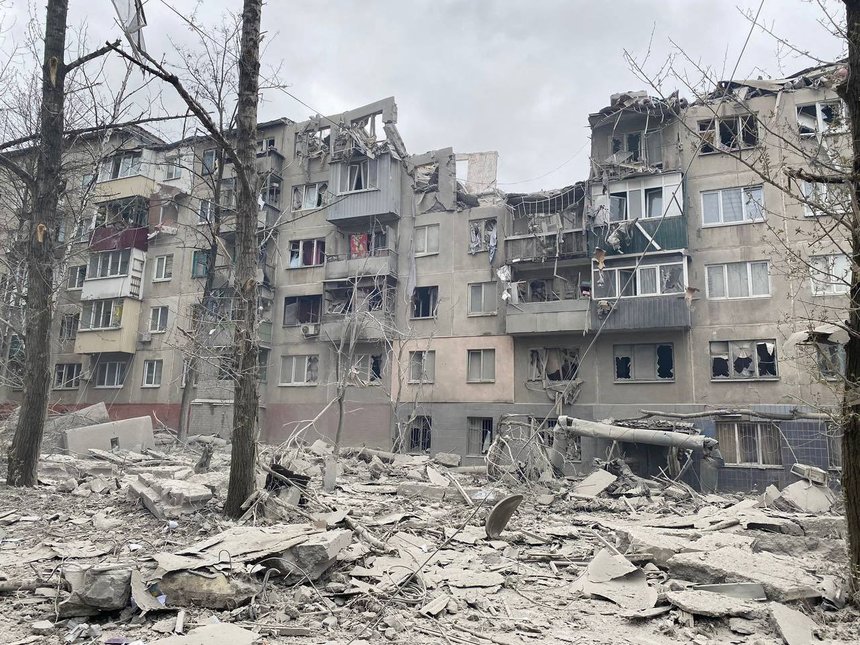 UPDATE - Cel puţin opt morţi şi 21 răniţi în urma unui atac rusesc la Sloviansk
