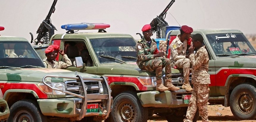 Gruparea Rapid Support Forces din Sudan a anunţat că a preluat sâmbătă controlul palatului prezidenţial şi alte obiective, într-o aparentă lovitură de stat