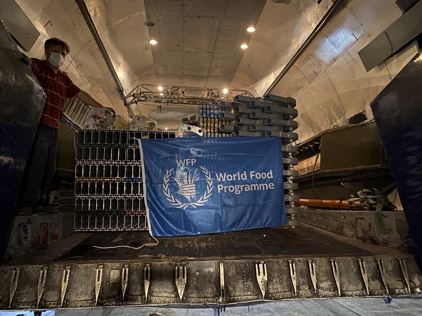 Programul Alimentar Mondial (WFP) al Naţiunilor Unite a oprit temporar operaţiunile din Sudan după moartea a trei angajaţi