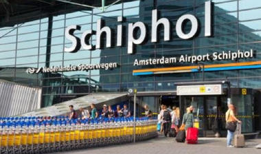 Cadavrul unui pasager clandestin, descoperit în trenul unui avion KLM de la Toronto, pe aeroportul Amsterdam-Schiphol