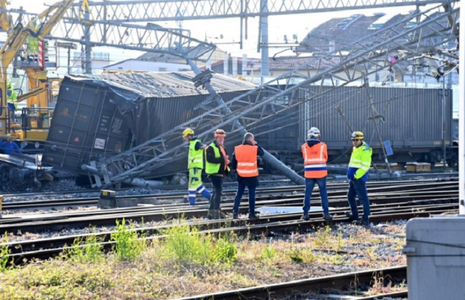 Un marfar deraiază în centrul Italiei şi blochează traficul feroviar între nordul şi sudul ţării