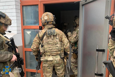 Serviciul ucrainean de securitate internă anunţă că mai mulţi militari sunt acuzaţi de trădare