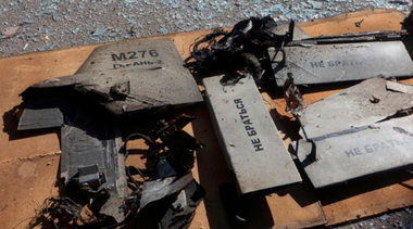 Opt din 12 drone lansate de Rusia împotriva Kievului într-un atac nocturn, doborâte, anunţă armata ucraineană. Atacurile aeriene ruse, reluate după 25 de zile de răgaz. Infrastructuri din regiunile Poltava şi Viniţia, atinse în atacuri