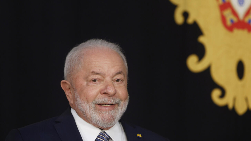 Primit cu ostilitate în Europa, preşedintele Braziliei Lula da Silva îşi explică poziţia controversată în privinţa Ucrainei