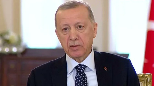 Erdogan suferă de o ”gripă intestinală” şi vrea să-şi reia campania, ”cu voia lui Allah”, joi, când urmează să inaugureze prima centrală nucleară construită de gigantul nuclear rus Rosatom, la Akkuyu