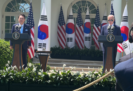 Pacea cu Coreea de Nord este posibilă numai arătându-ţi forţa, declară preşedintele sud-coreean Yoon Suk Yeol la Casa Albă. El vrea o ”forţă superioară zdrobitoare” pentru a obţine pacea cu Phenianul şi nu ”bunăvoinţa” Nordului