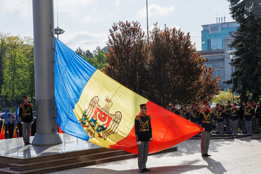 Maia Sandu: Moldova este Europa - suntem un popor paşnic şi vrem să trăim la noi acasă în democraţie şi bunăstare / Este aproape ziua în care drapelul nostru va fi în rândul drapelelor statelor Uniunii Europene

