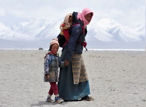 Experţi ONU acuză China de programe de ”formare profesională forţată” în Tibet, care ameninţă identitatea tibetană şi pot conduce la muncă forţată