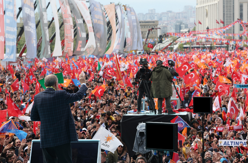 Erdogan şi Kiliçdaroglu mobilizează mulţimi uriaşe, cu două săptămâni înainte de alegeri