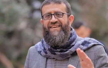 Un reprezentant al Jihadului Islamic, Khader Adnan, moare la vârsta de 45 de ani făcând greva foamei peste 80 de zile în detenţie în Israel. Tiruri de rachetă din Fâşia Gaza către un kibuţ