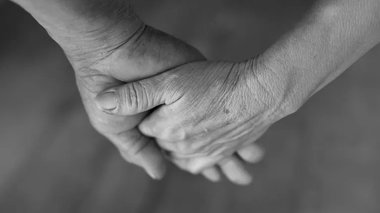 Bani ca să nu divorţezi. Duma de Stat pregăteşte un proiect pentru a asigura „trăinicia” familiilor ruse