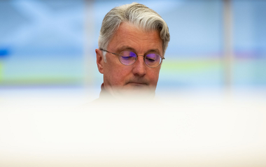 Fostul CEO Audi Rupert Stadler, pregătit să pledeze vinovat în dosarul ”dieselgate”, în cadrul unei înţelegeri cu justiţia germană. El urmează să fie condamnat la maximum doi ani de închisoare cu suspendare şi la o amendă de 1,1 milioane de euro