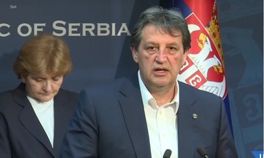 Tatăl băiatului care a comis atacul de la şcoala din Belgrad a fost arestat