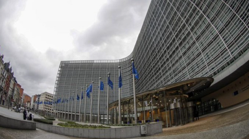Comisia Europeană le prezintă Celor 27 al 11-lea pachet de sancţiuni vizând Rusia. Opt companii din China şi Hong Kong, acuzate de reexportarea de bunuri sensibile către complexul militar rus, vizate într-un total de 541, inclusiv din Iran, EAU, Uzbekistan, Armenia şi Siria