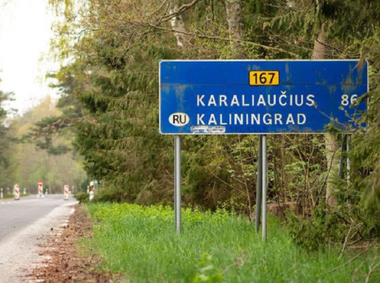 Polonia schimbă denumirea oraşului rus şi regiunii Kaliningrad în Krolewiec, fostul nume polonez al acestuia, împotriva ”rusificării Poloniei”. ”Nu mai este vorba doar despre rusofobie. În Polonia au loc procese la limita nebuniei”, denunţă Peskov