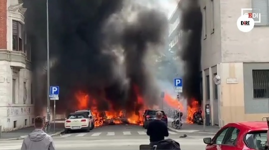 UPDATE - Mai multe vehicule sunt în flăcări după o explozie în centrul oraşului Milano / Câteva clădiri, inclusiv o grădiniţă, au fost evacuate