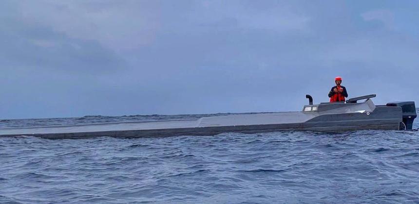 Marina columbiană a confiscat cel mai mare narco-submarin din istorie - FOTO