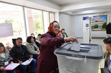 Locuitorii din Găgăuzia îşi aleg azi liderul. Socialiştii şi Partidul ŞOR îşi dispută funcţia de başcan, în turul al doilea