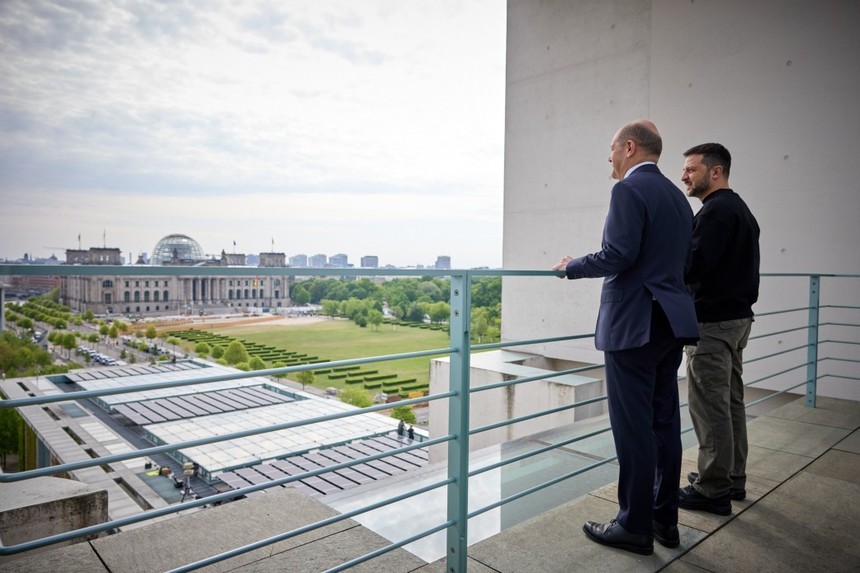 Zelenski, după întâlnirea cu Olaf Scholz: Ucraina şi Occidentul pot face "ireversibilă" înfrângerea Rusiei în acest an - FOTO