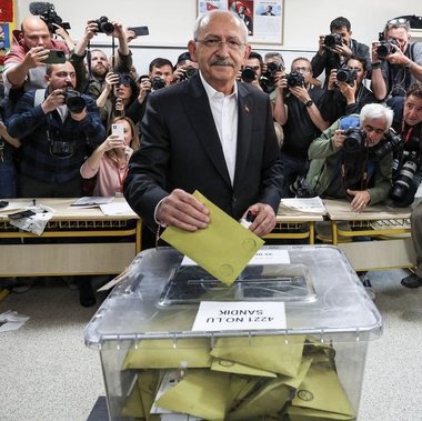 ALEGERI ÎN TURCIA. Candidatul opoziţiei Kilicdaroglu contestă primele rezultate şi spune: "Suntem în frunte"