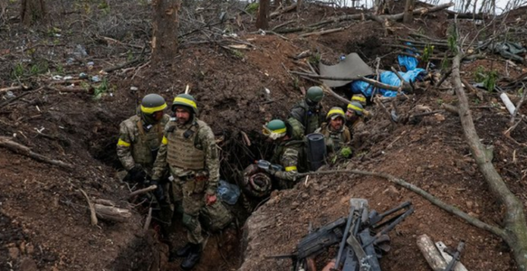 Kievul anunţă că a cucerit ”peste zece poziţii” ruseşti la periferia de nord şi de sud a Bahmutului