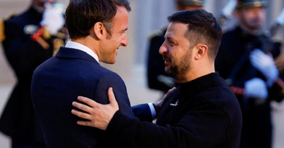 Macron şi Zelenski pregătesc, la o ”cină operaţională”, următoarele termene militare şi diplomatice